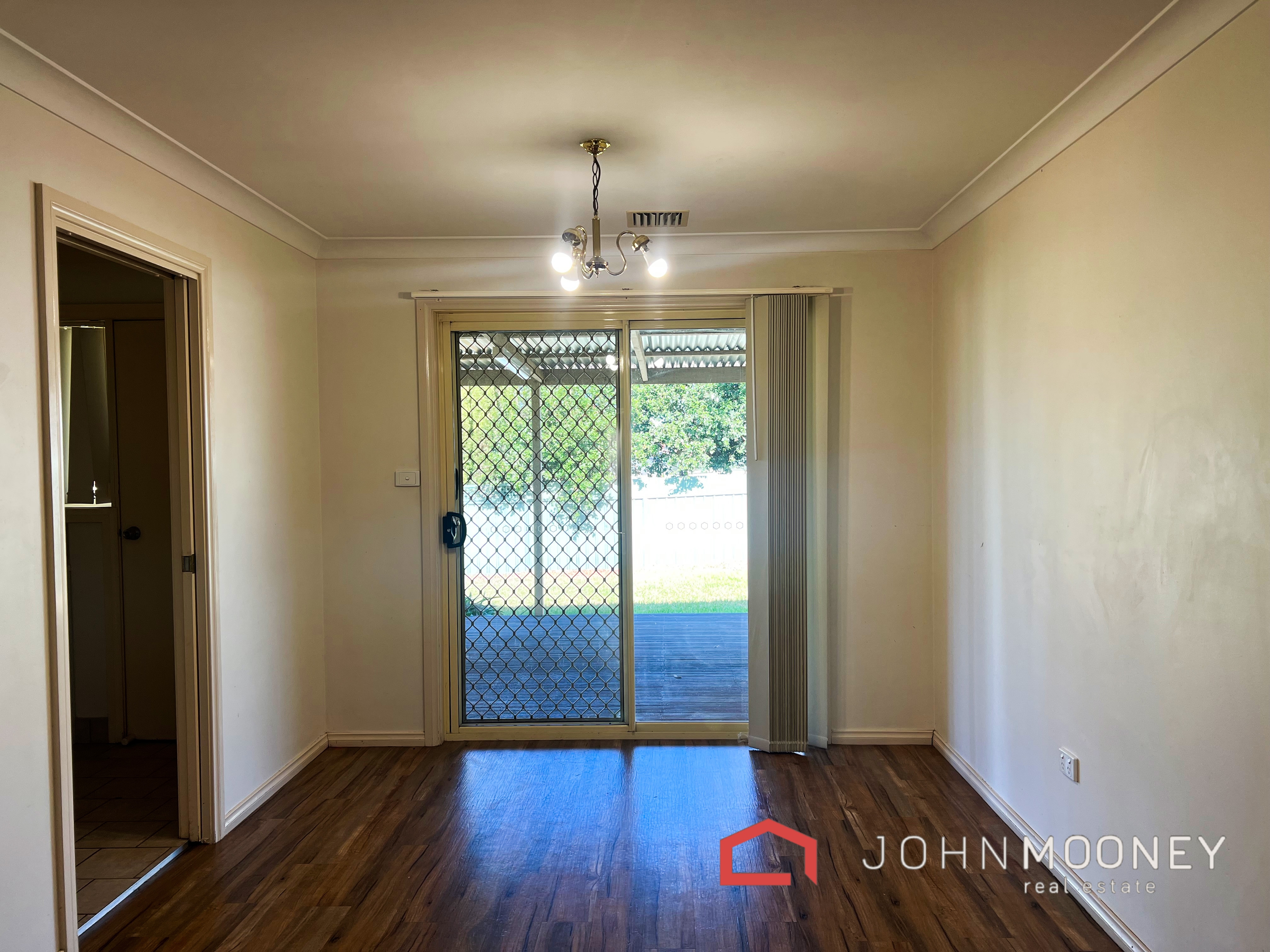 4 TIKKI PL, GLENFIELD PARK NSW 2650, 0 कमरे, 0 बाथरूम, House