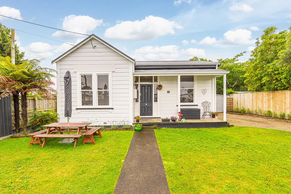 16 Spier Street, Aramoho, Whanganui, Manawatu-Wanganui
