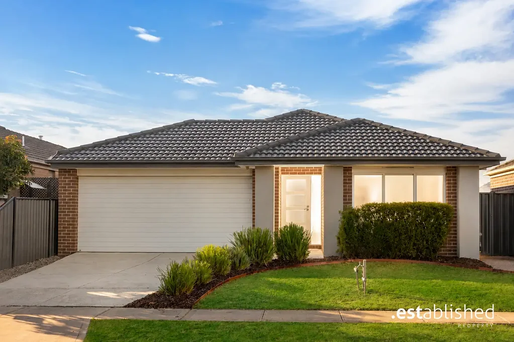 Point Cook 4房 兼具时尚、宽敞与日常便利的现代家庭生活 Contemporary Family Living with Style, Space and Everyday Convenience