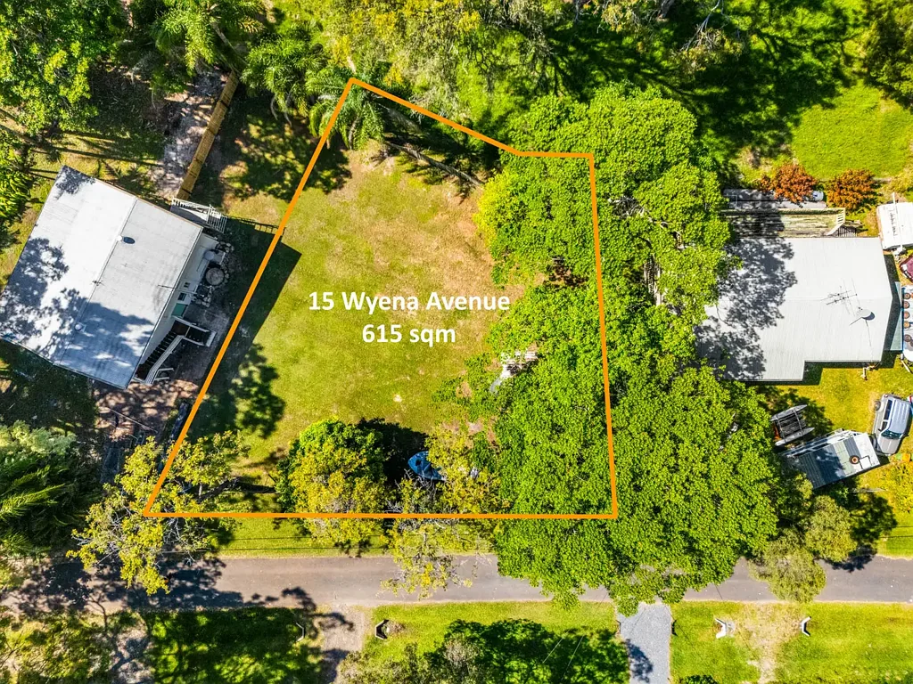 15 Wyena Avenue, Lamb Island, QLD 4184
