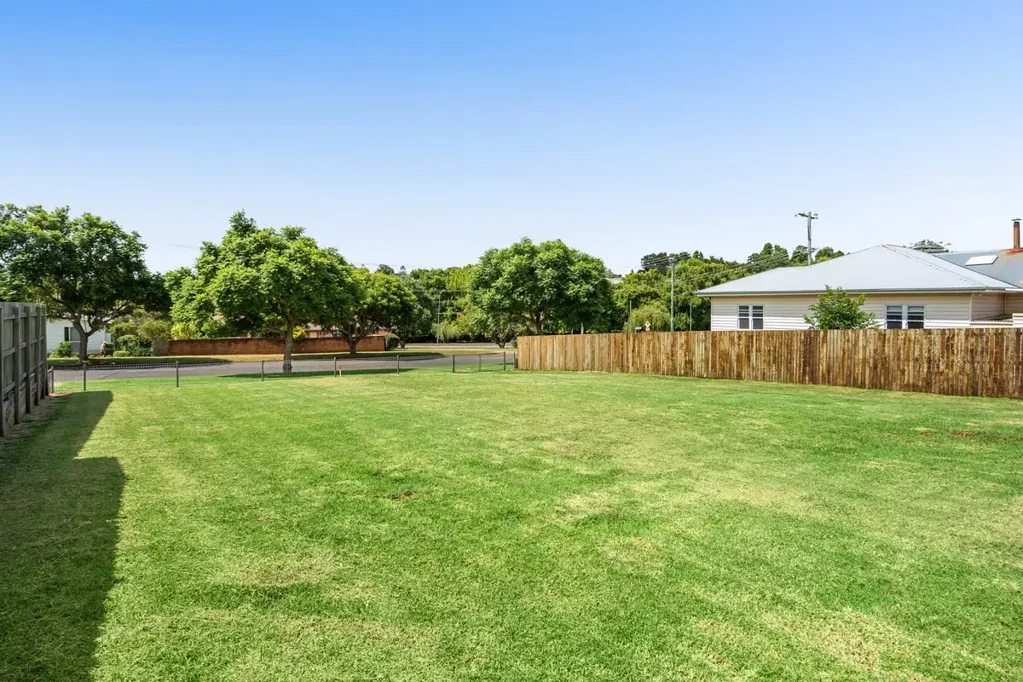 South Toowoomba Prime Vacant Land in South Toowoomba – A Rare Opportunity!