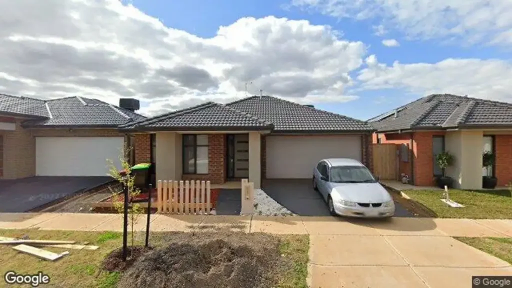 16 SCORPIO Road, Weir Views, VIC 3338