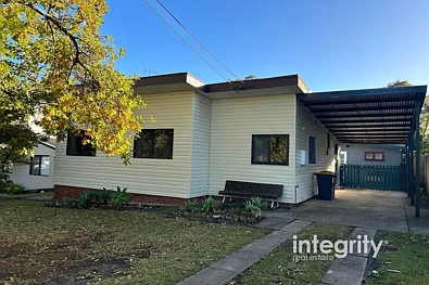 5 Beecroft Street, Huskisson, NSW 2540, 4房, 1浴, House