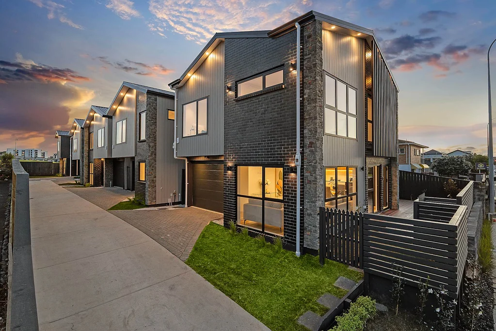 Northcote 3غرفة نوم Step into Sophistication & Comfort