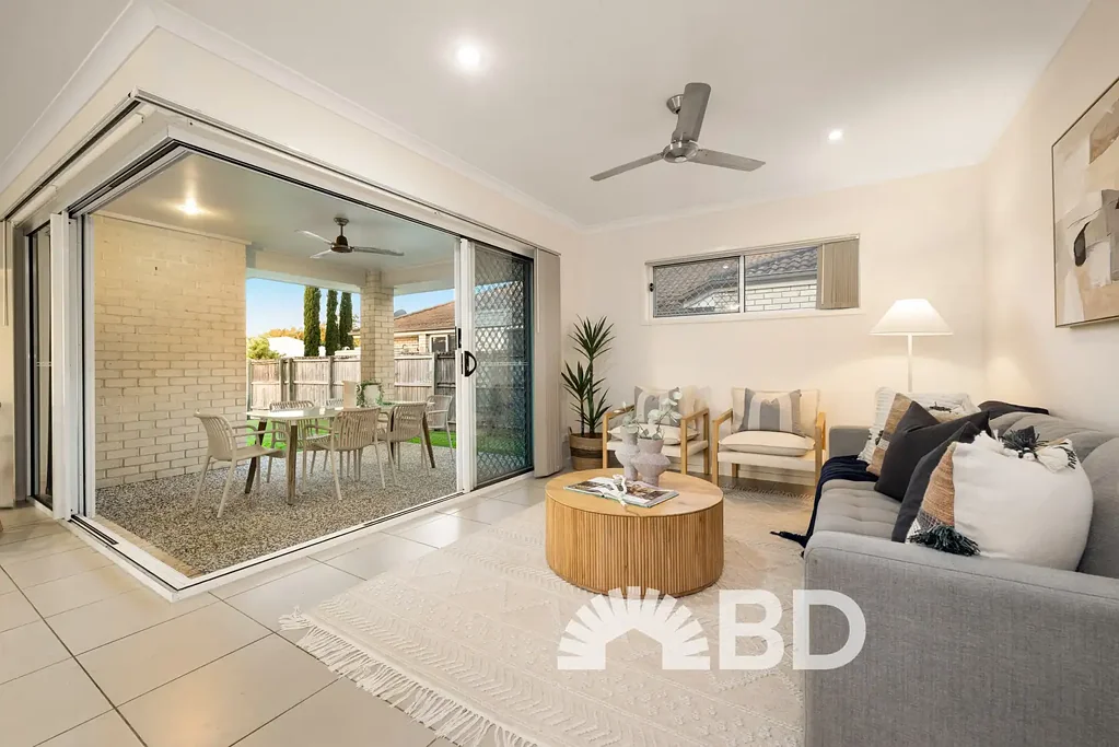 Narangba 4غرفة نوم Stylish Family Living with Modern Comfort