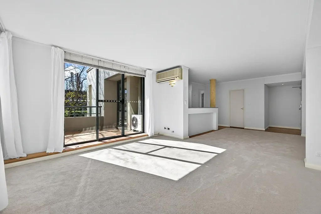 Pymble 2Kwarto Stunning 'Everton Mews' apartment promises easy care living with lush views | 190m from Pymble Station