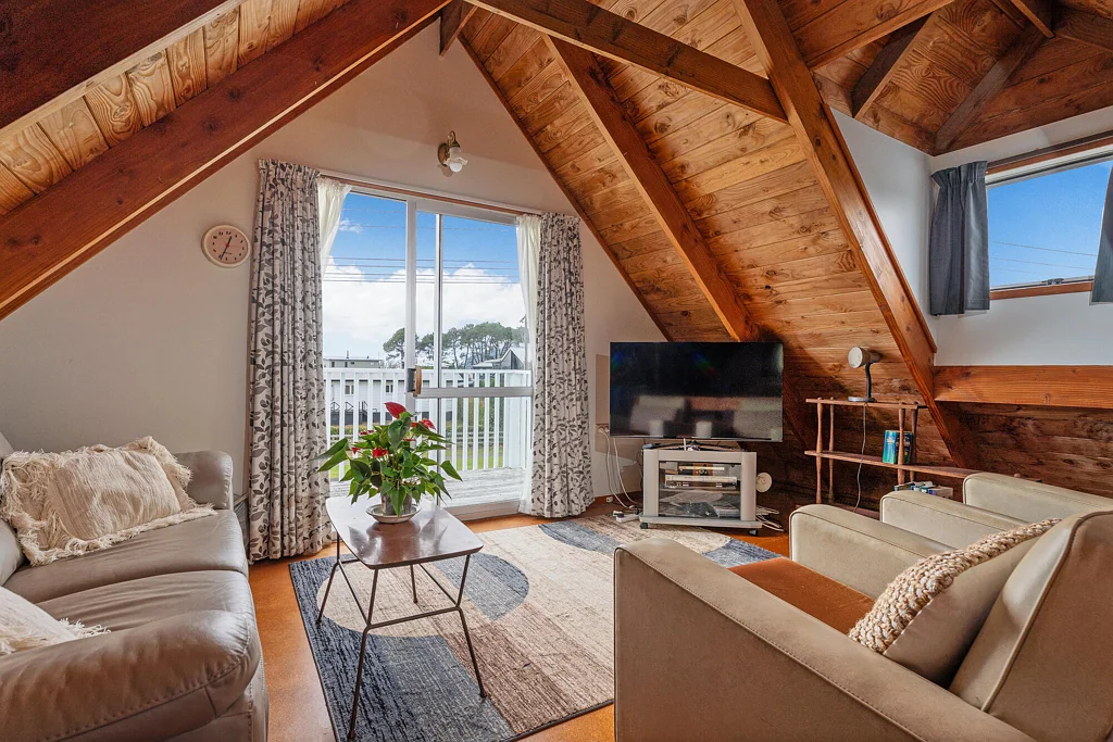 Cooks Beach 3Zimmer Coastal Charm with Space to Grow!