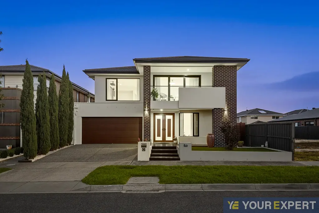 Berwick 5Zimmer NORTH FACING - An Architectural Statement of Luxury in Alira Estate!!