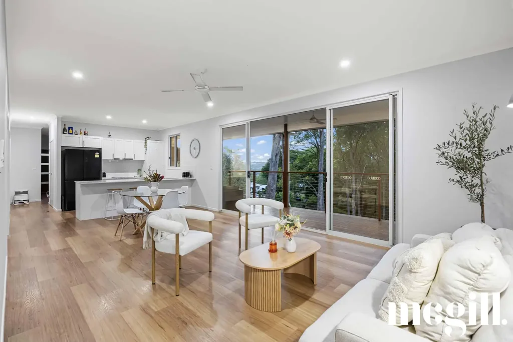 Rosemount 4 Bedroom Private Treetop Retreat with Granny Flat Opportunity.