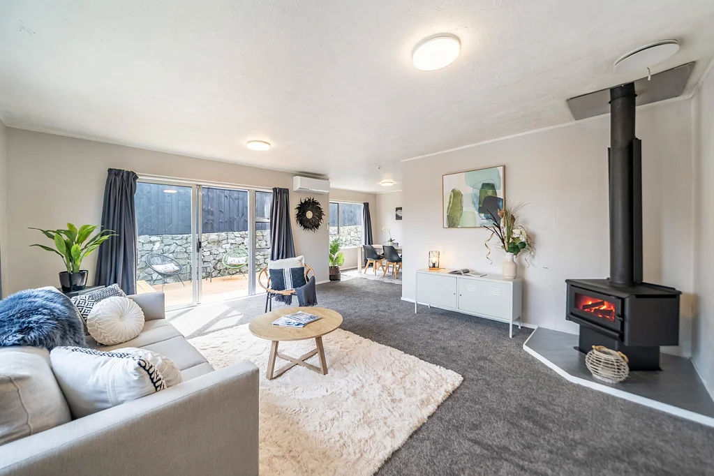 9 Venus Place, Whitby, Porirua, Wellington