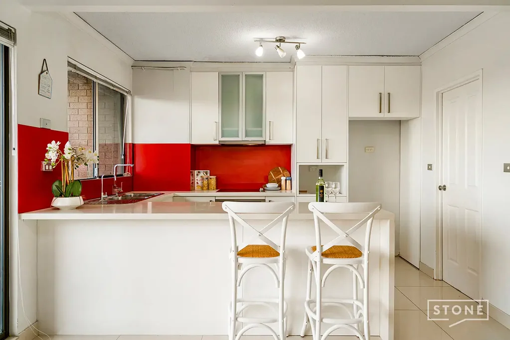 Parramatta 2Phòng ngủ East-Facing Double-Brick Apartment in the Heart of Parramatta
