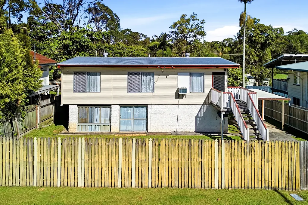 Woodridge 3Kwarto 622m2 land with side access!