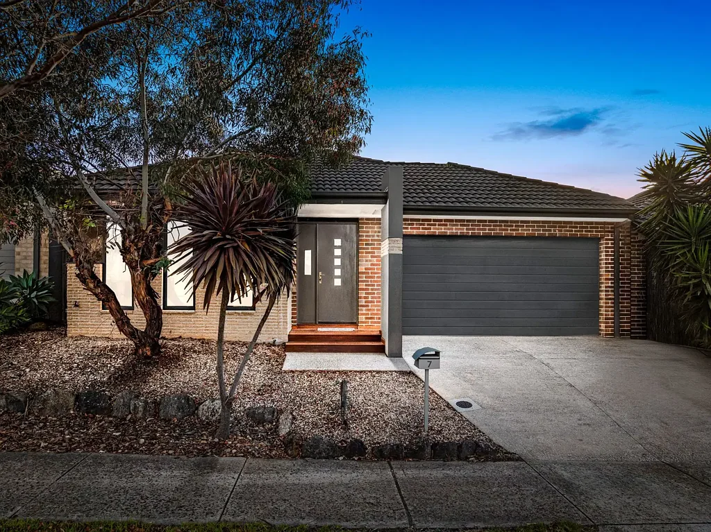 7 Parisel Circuit, Mernda, VIC 3754