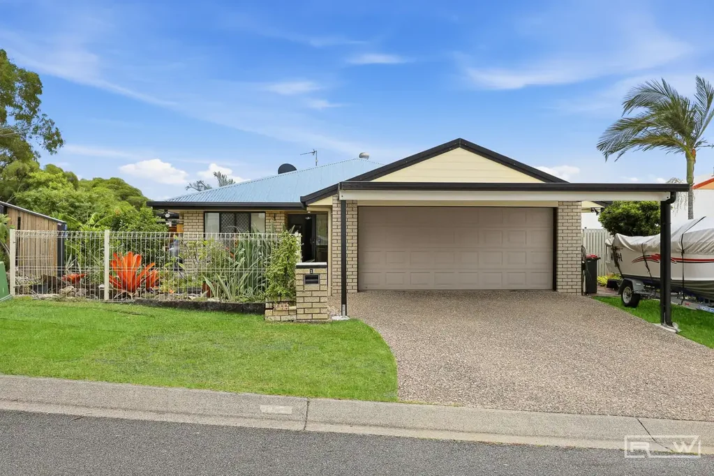 1 Booth Court, Cooee Bay, QLD 4703