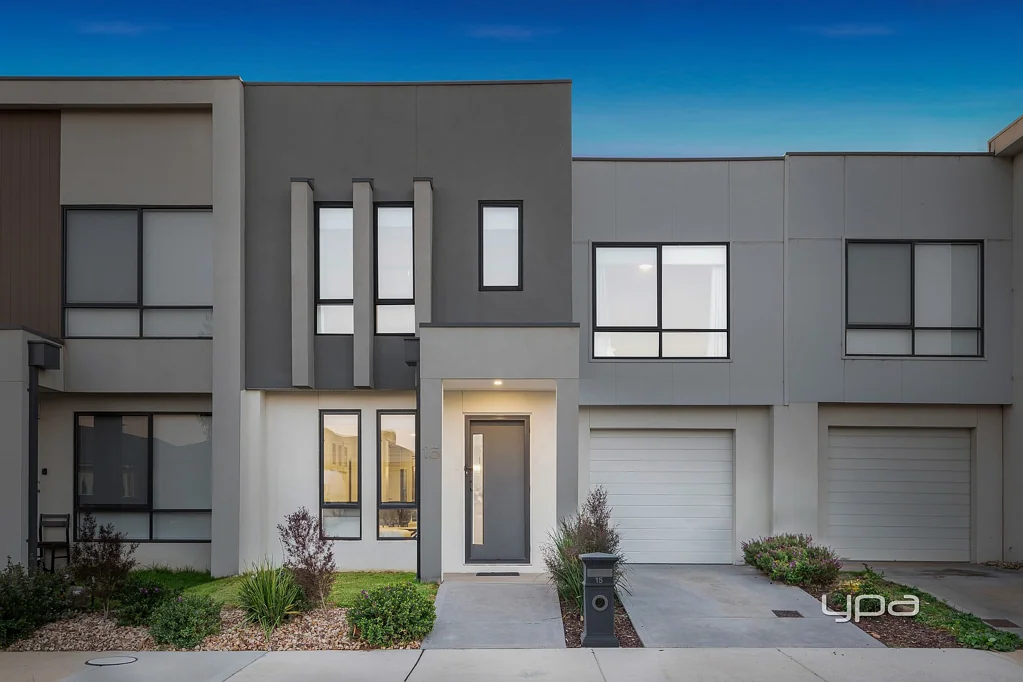 15 Valiant Street, Deanside, VIC 3336