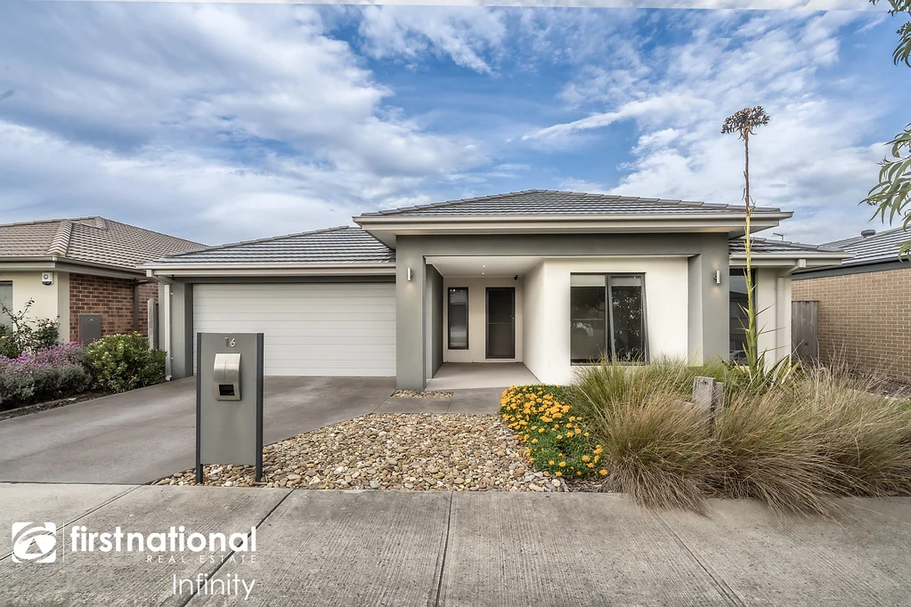 16 Mallard Avenue, Officer, VIC 3809