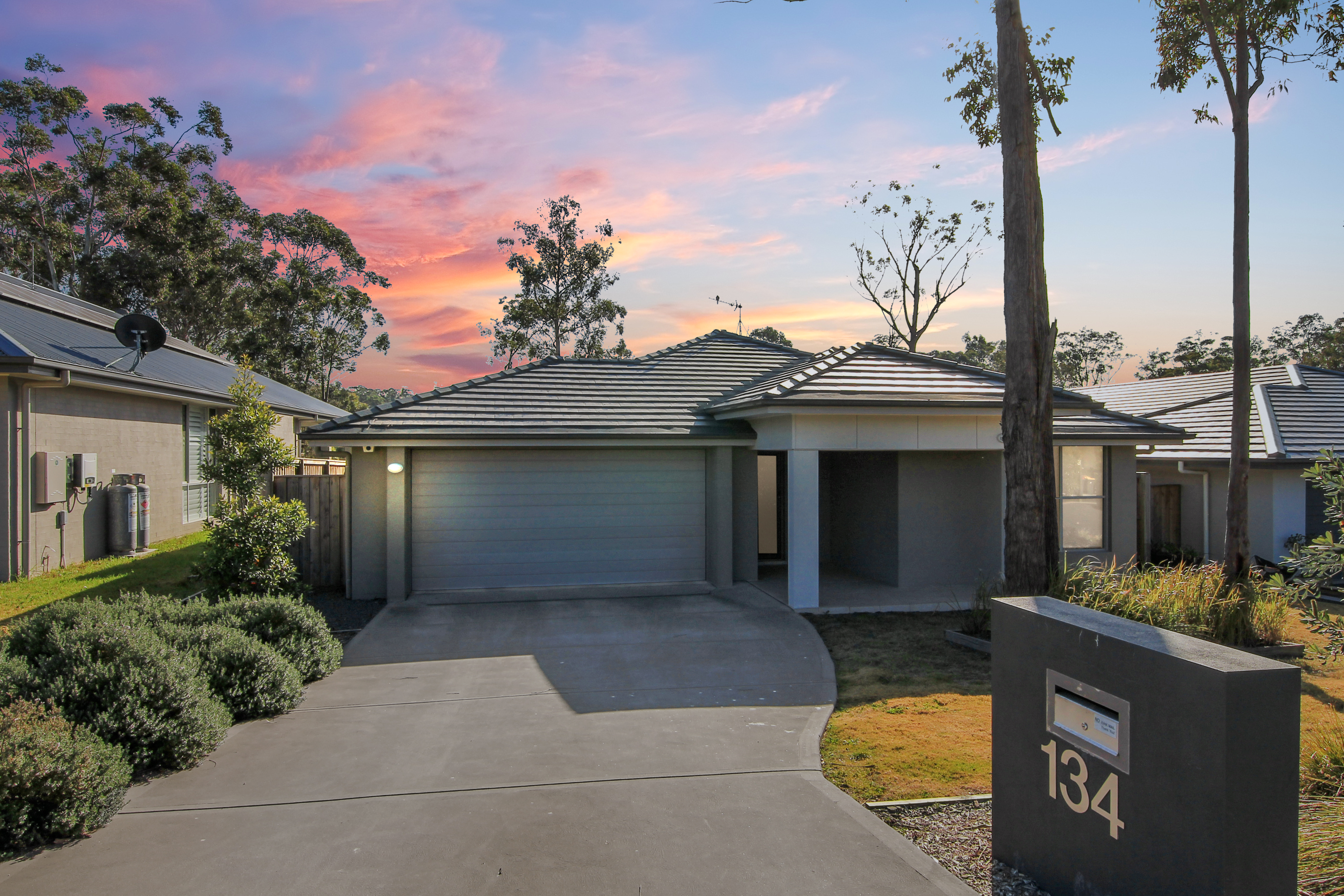 134 SUNNINGDALE CCT, MEDOWIE NSW 2318, 0 침실, 0 욕실, House