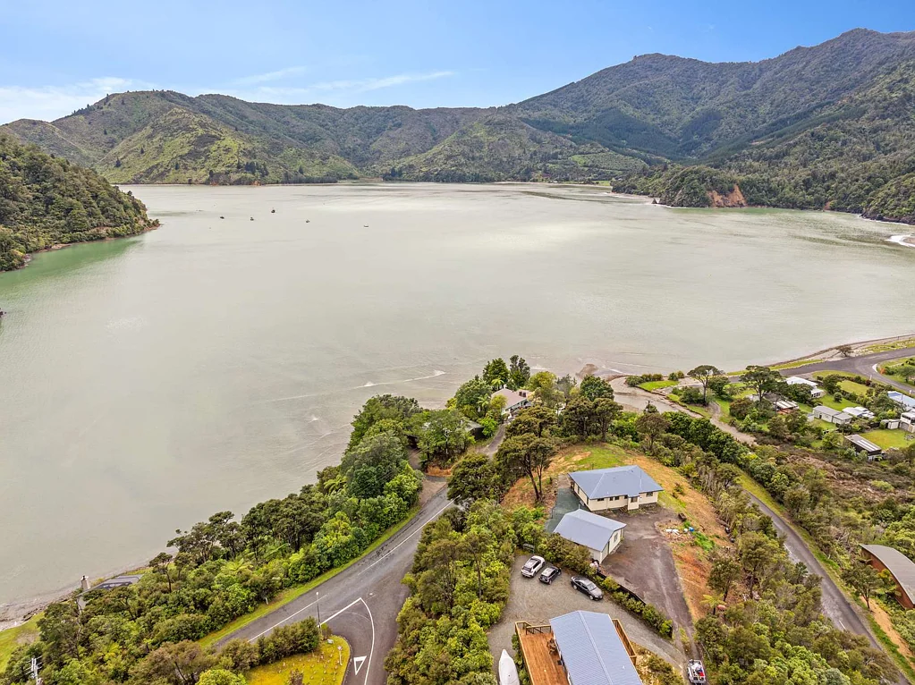 Okiwi Bay 3部屋 Elevated. Furnished. Peaceful. Just Move In!