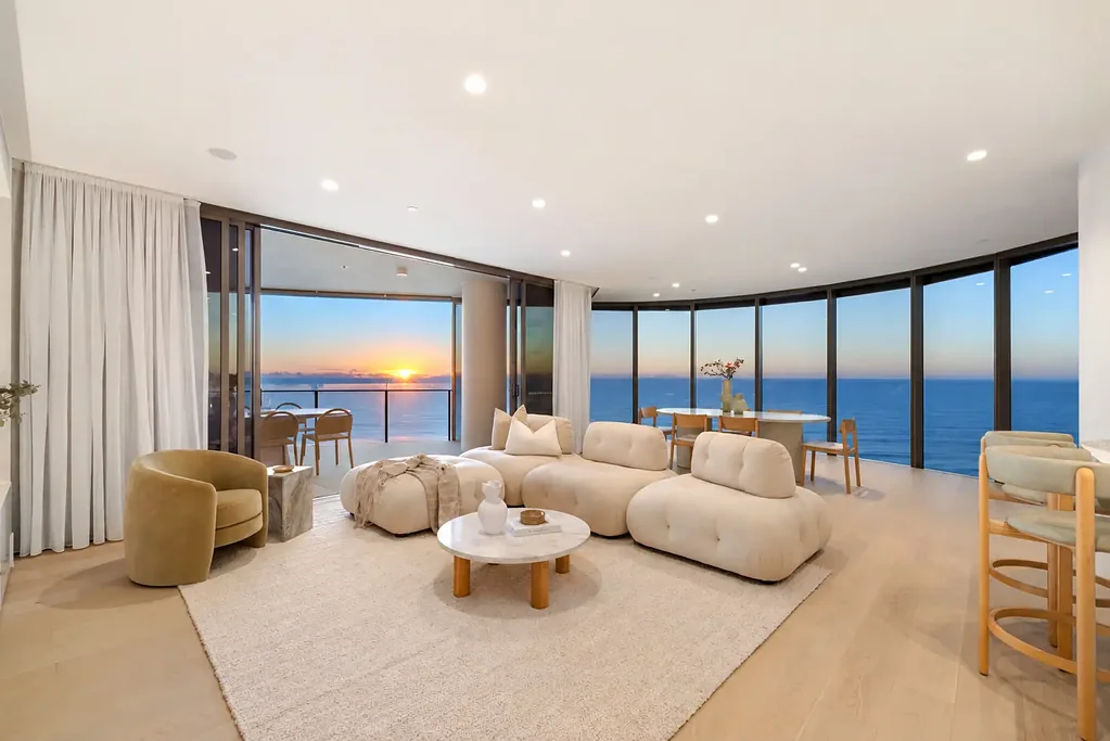 Surfers Paradise 3ਬੈੱਡਰੂਮ Absolute Beachfront 3-Bed in Royale Gold Coast