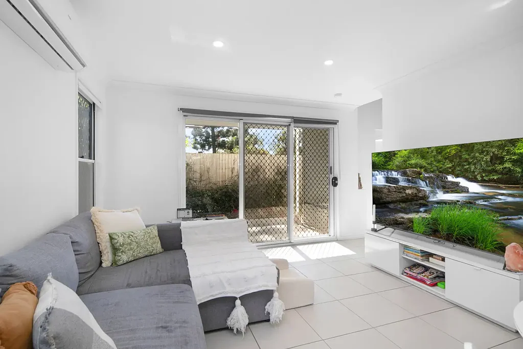 8/22 Alexandra Street, Booval, QLD 4304