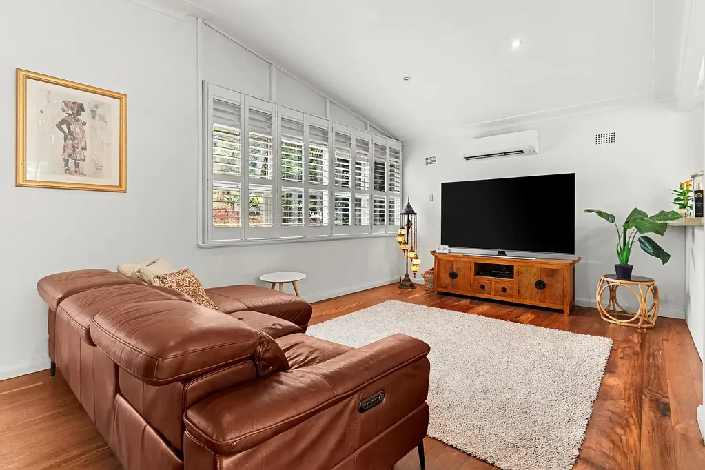 Grays Point 4 Slaapkamer Charming Haven with Leafy Outlook