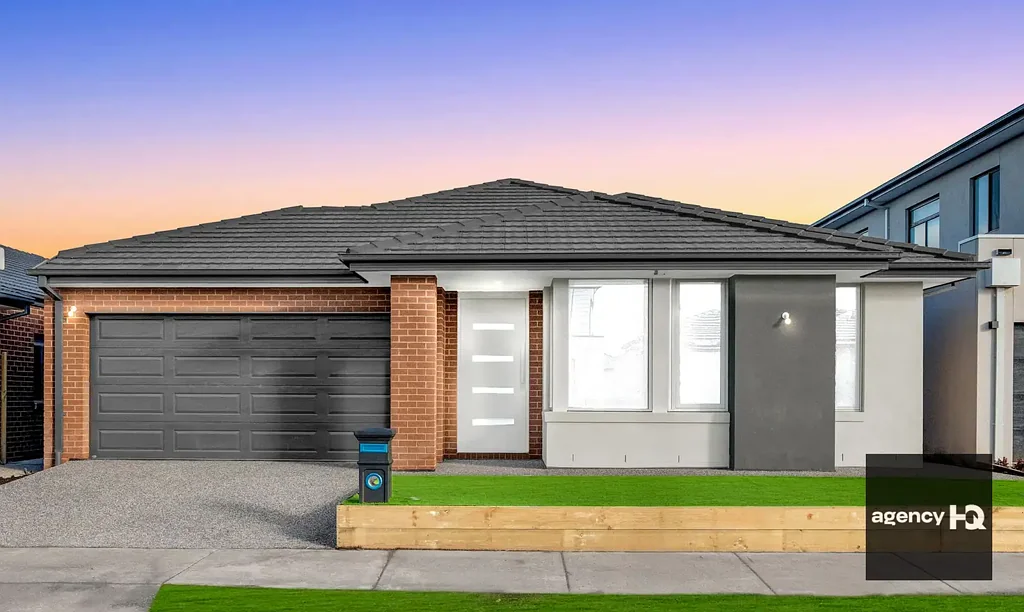 Brand New Stylish Family Home in Tarneit VIC 3029
