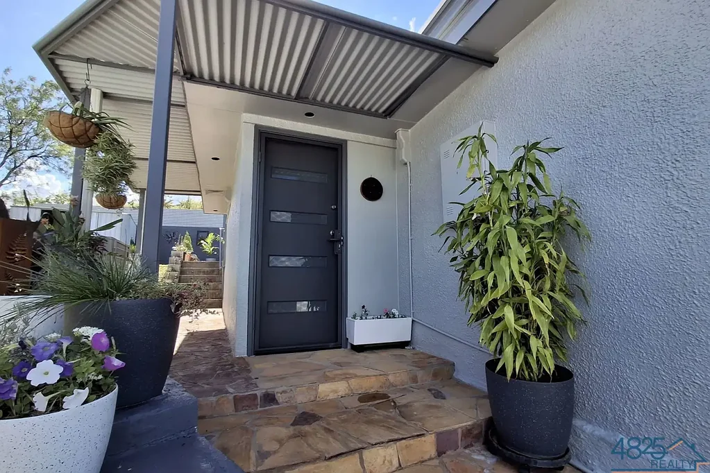 69 Deighton Street, Mount Isa, QLD 4825