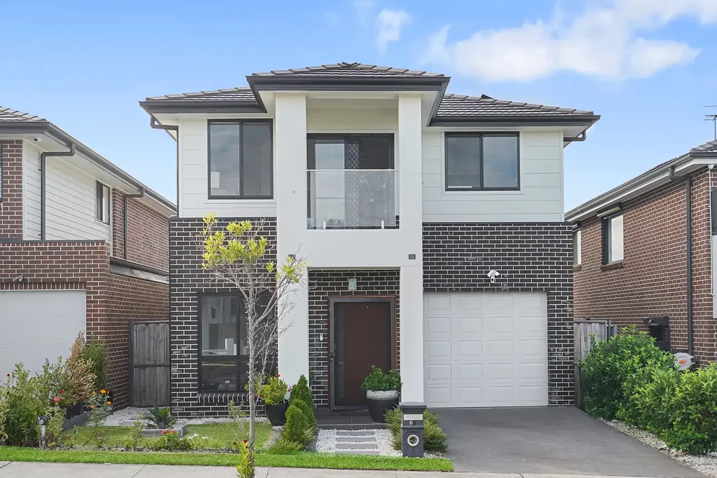 60 Thoroughbred Way, Box Hill, NSW 2765