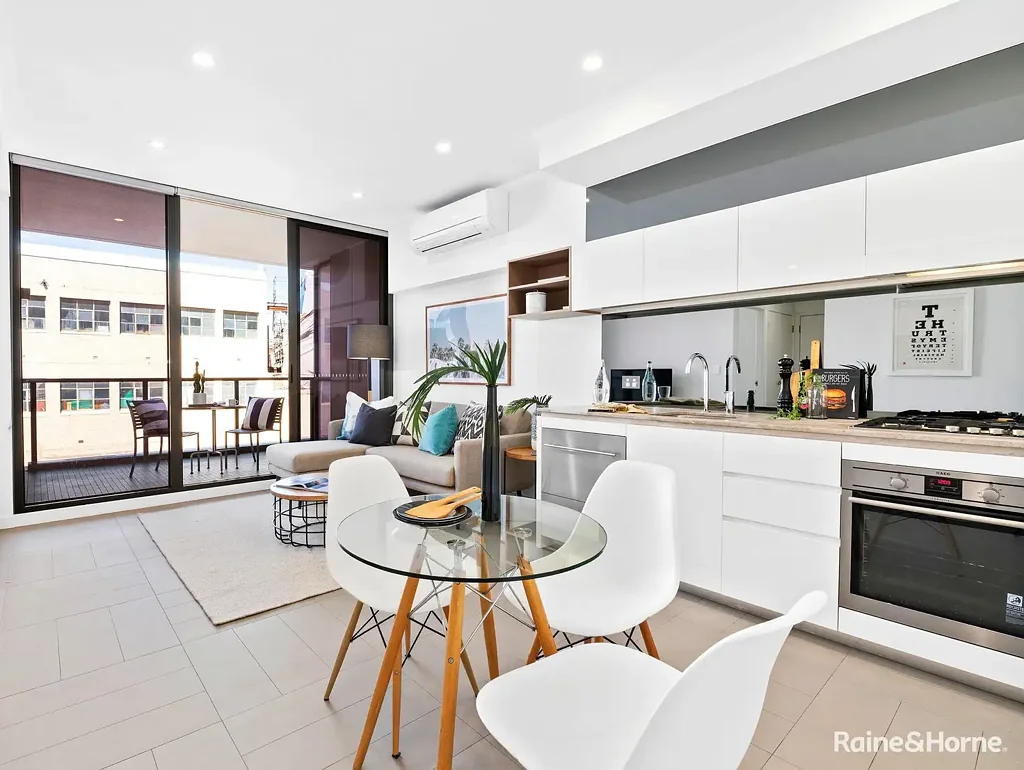 Sleek & Modern Apartment With Study