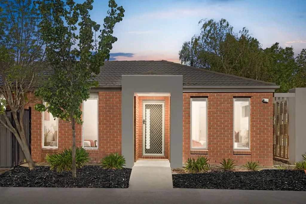 21 Dargy Amble, Point Cook, VIC 3030