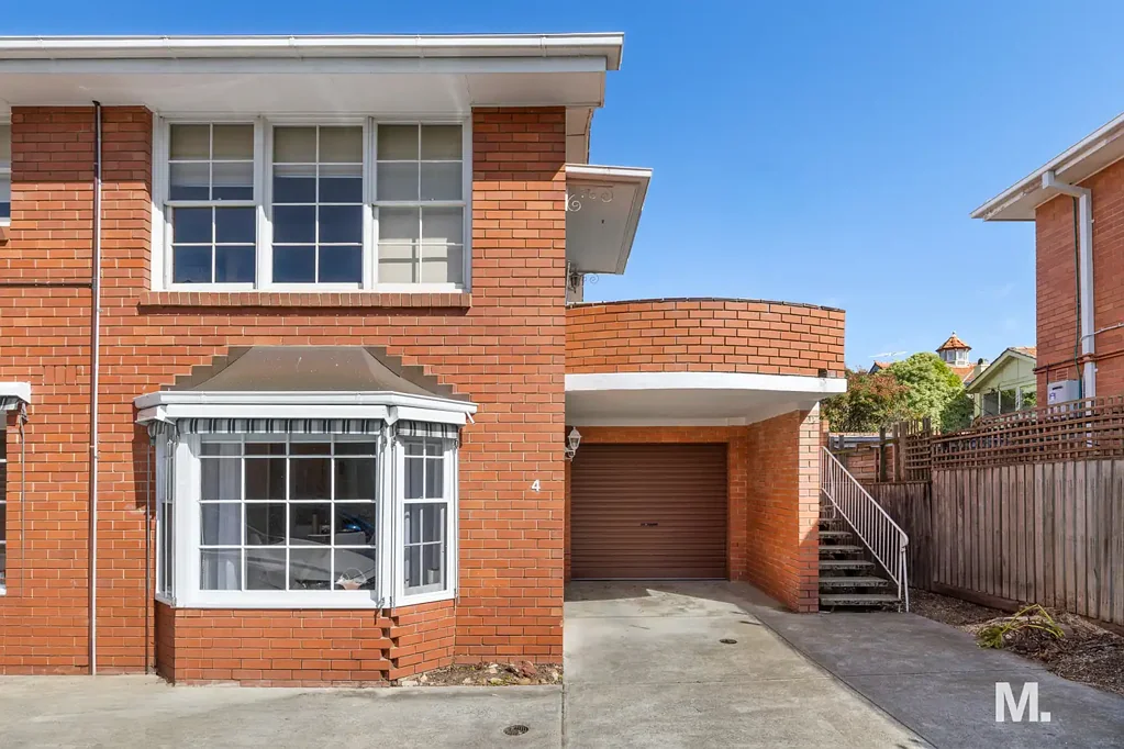 Essendon 2ਬੈੱਡਰੂਮ THEY SAY LOCATION IS EVERYTHING. LESLIE, TAKE A BOW.