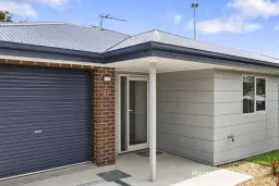 37 Grand Mews, Kingston