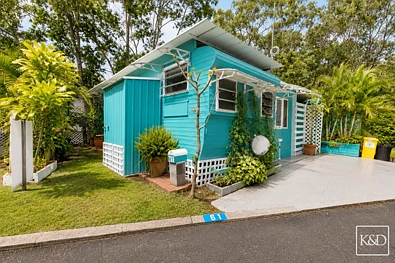 Woorim 1 Slaapkamer Coastal Caravan Retreat | Reserve Position Just 200m to Woorim Beach