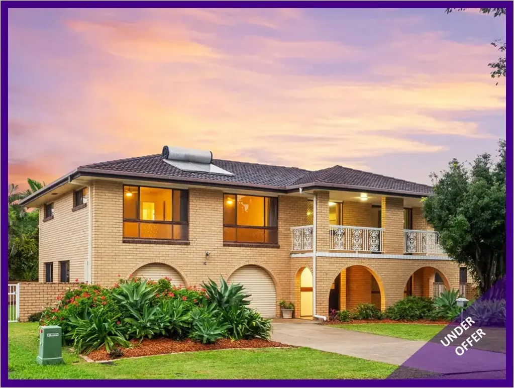 Eight Mile Plains 4房  A Solid Family Home with Dual Living Design