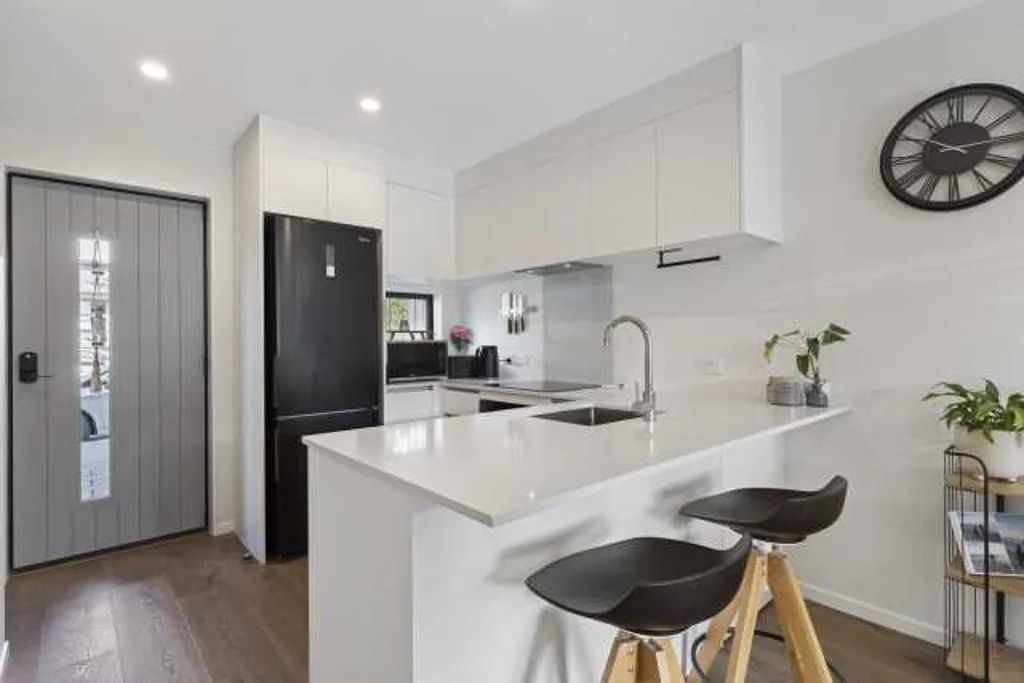 Auckland Central 3Moenga Price Drop! Modern and Ready to Sell