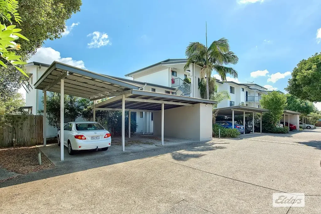 Meadowbrook 3Zimmer TOP-FLOOR COMFORT IN A CONVENIENT LOCATION!