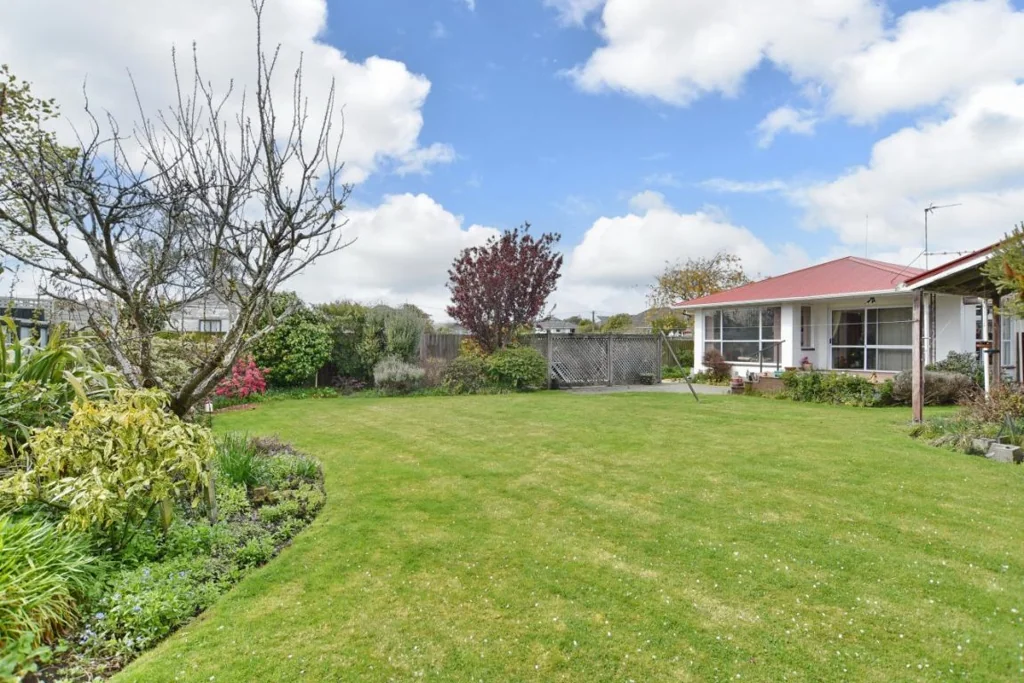 North New Brighton 3ਬੈੱਡਰੂਮ Potential Here For The Astute Buyer!