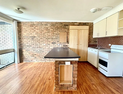 2/14 Wenholz Street, Farrer, Woden Valley District, 2房, 1浴, Townhouse