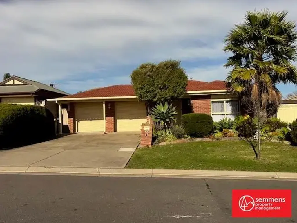 LARGE 3 BEDROOM FAMILY HOME
