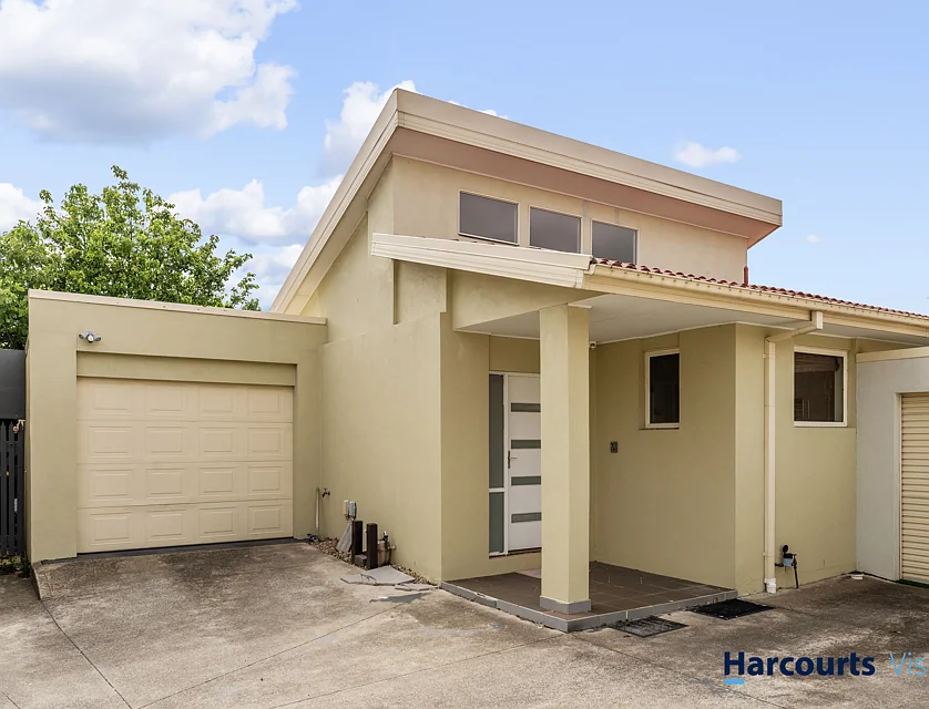 36A Thompson Street, Avondale Heights, North West Melbourne, 2 ਕਮਰੇ, 2 ਬਾਥਰੂਮ, Unit
