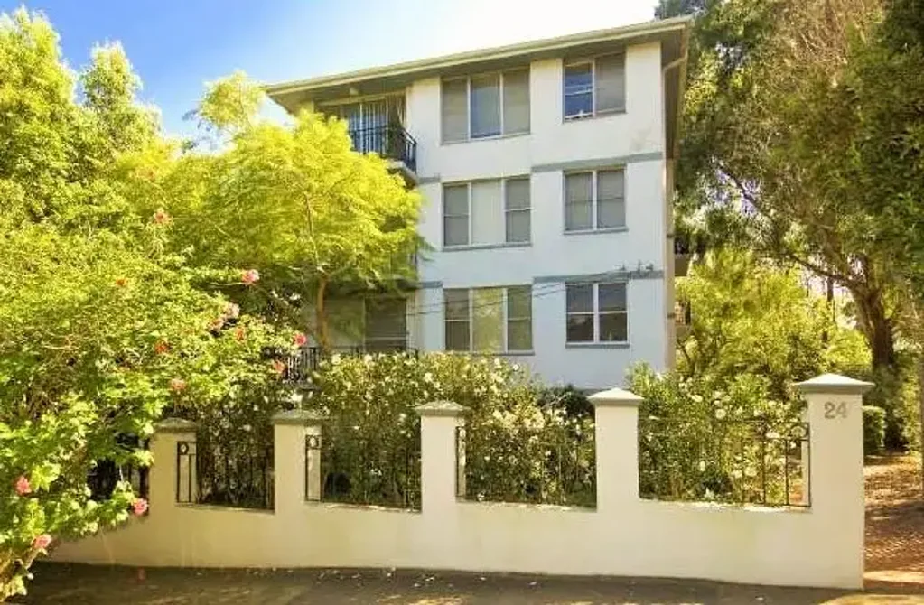 Bright & Airy One-Bedroom Security Apartment