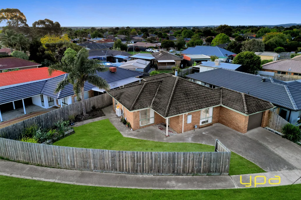 52 Willora Crescent, Cranbourne West, VIC 3977
