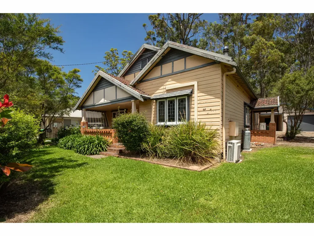 12 Abbott Street, Nabiac, NSW 2312