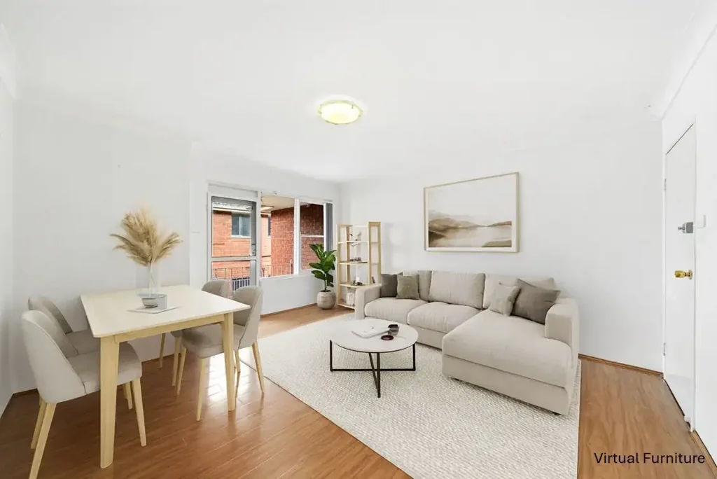 Well Presented Two Bedroom Apartment