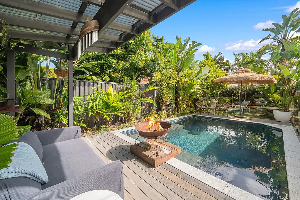 Sippy Downs 4房  Resort-Style Family Living with Exceptional Entertaining