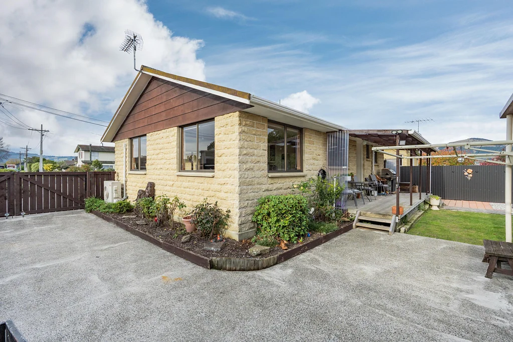 Mosgiel 3chambre Sun-soaked family living with generous garaging