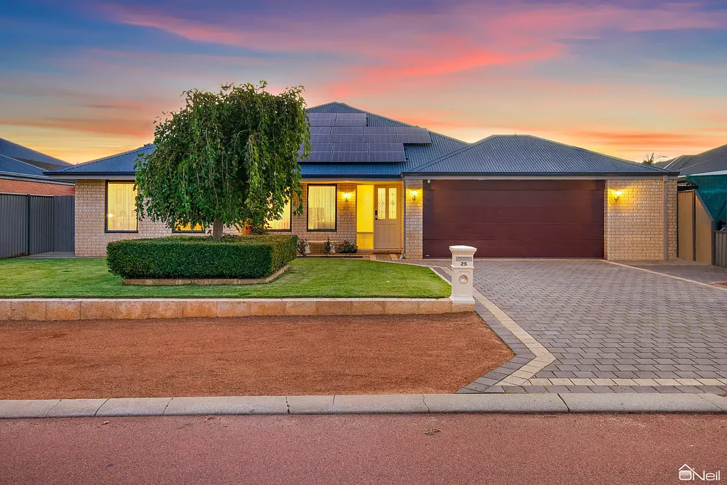 Byford 4ห้องนอน PERFECT SPACE IN BYFORD ON THE SCARP
