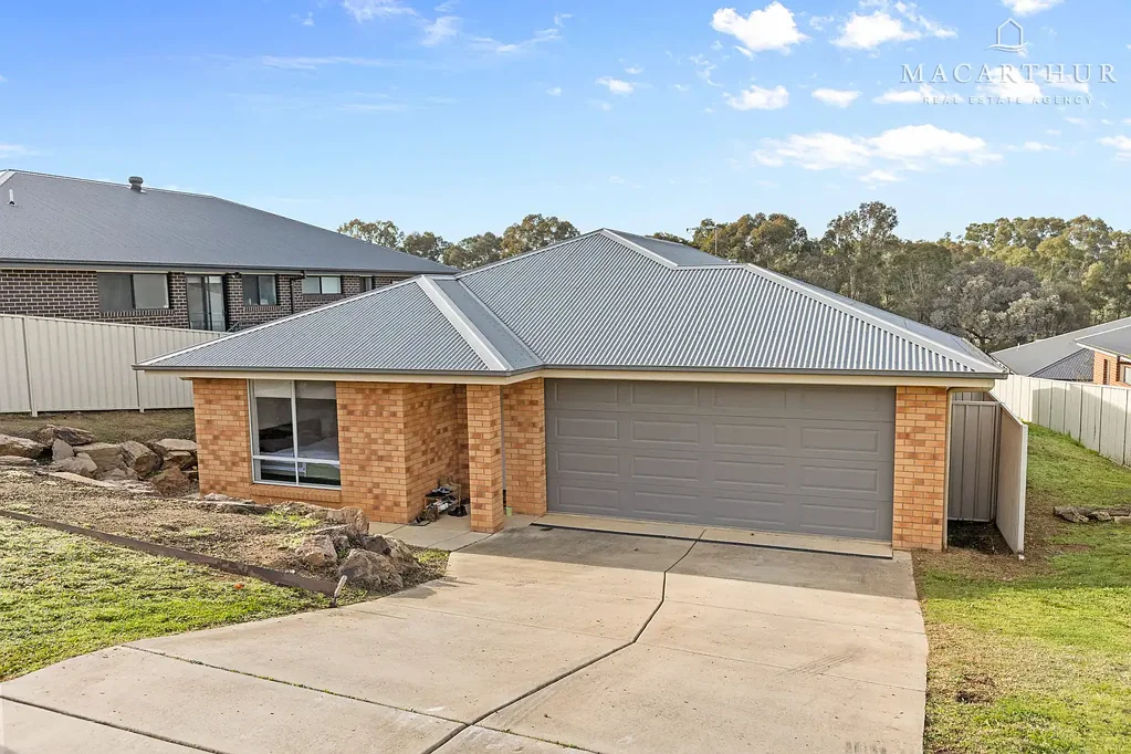 17A Sunvale Crescent, Estella, NSW 2650