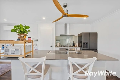 25 Mazeppa Drive, Dudley Park, WA 6210, 3房, 2浴, House