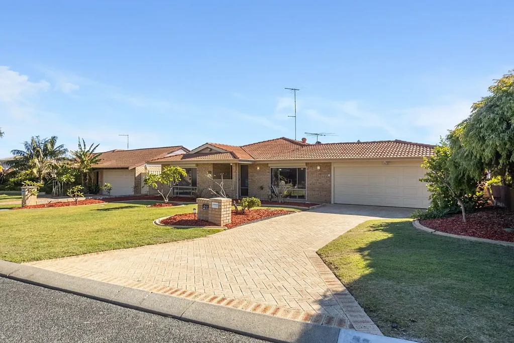 22 KNIGHTSBRIDGE CRESCENT, Mullaloo, WA 6027